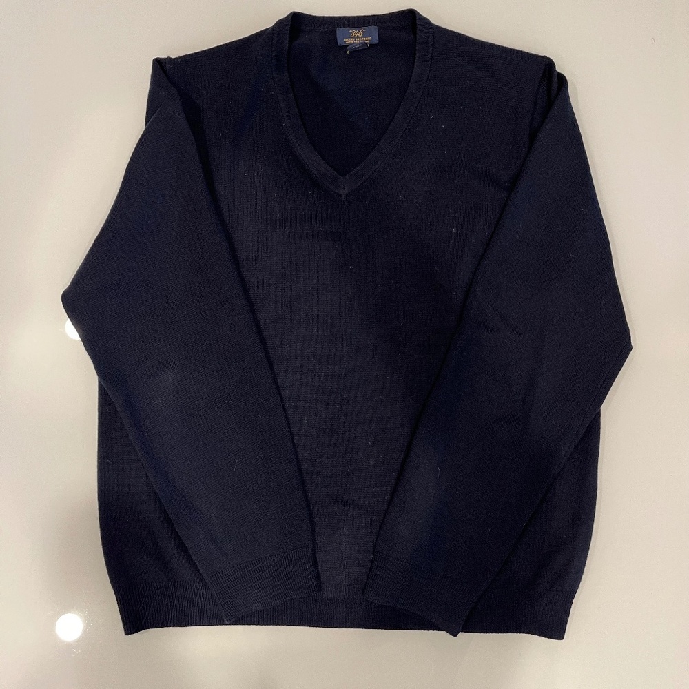 Brooks Brothers MENS 346 Navy Merino Wool V-Neck Sweater - Sz L